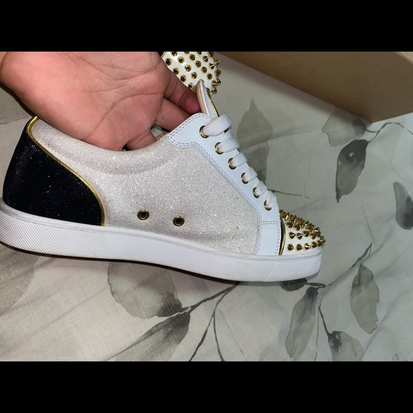 Christian Louboutin - Picture 10 of 13